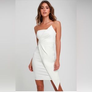 NWT Lulu’s Queen of the City White Strapless Bodycon Dress sz Small